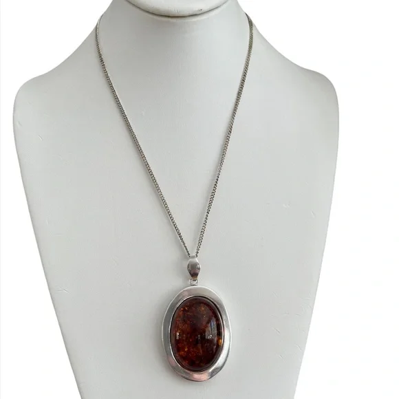 Huge oval cabochon Baltic honey amber sterling silver pendant & chain - Picture 3 of 15
